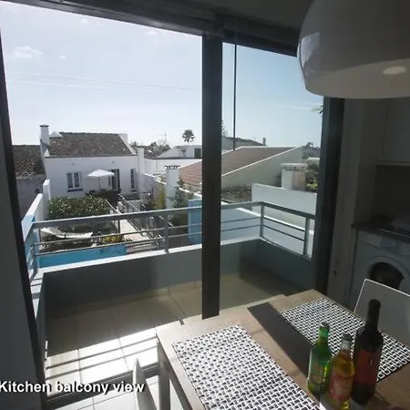 2stay - A2 * 蓬塔德尔加达