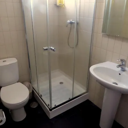 2stay - A2 * 蓬塔德尔加达