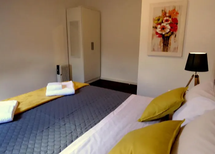 2stay - A2 * Ponta Delgada (Sao Miguel)